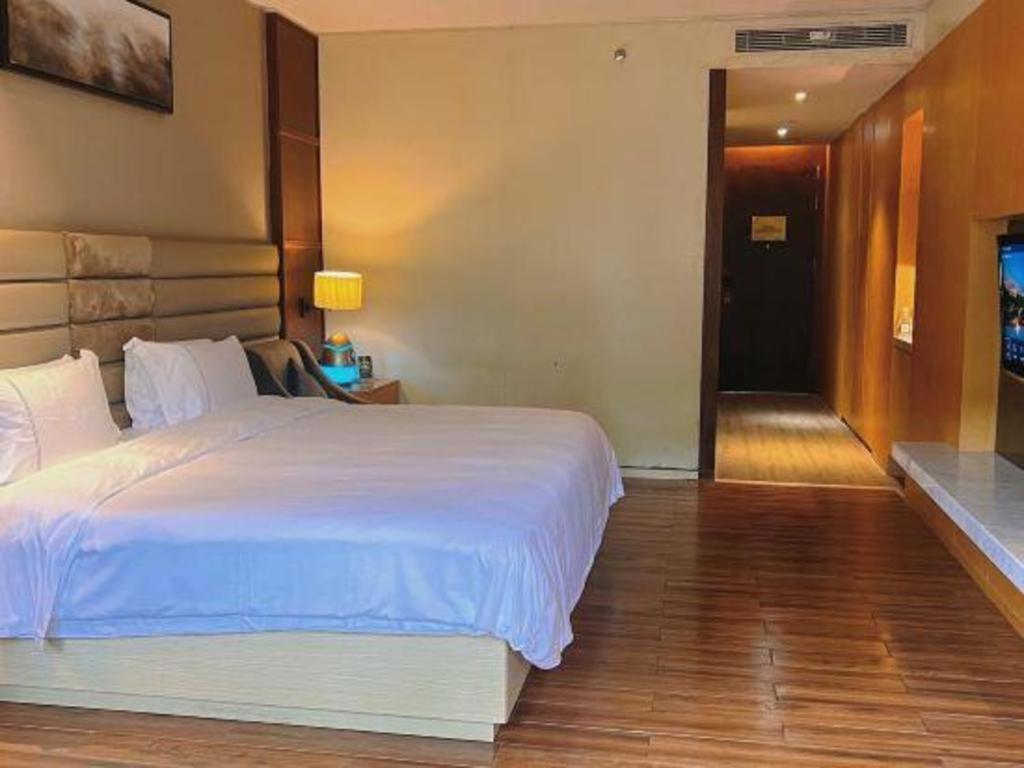 Eadry Royal Garden Hotel Haikou Haikou  Eksteriør billede